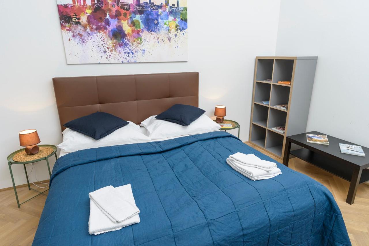 Senator Suite Stephansplatz By Ichbucheat Wenen Buitenkant foto