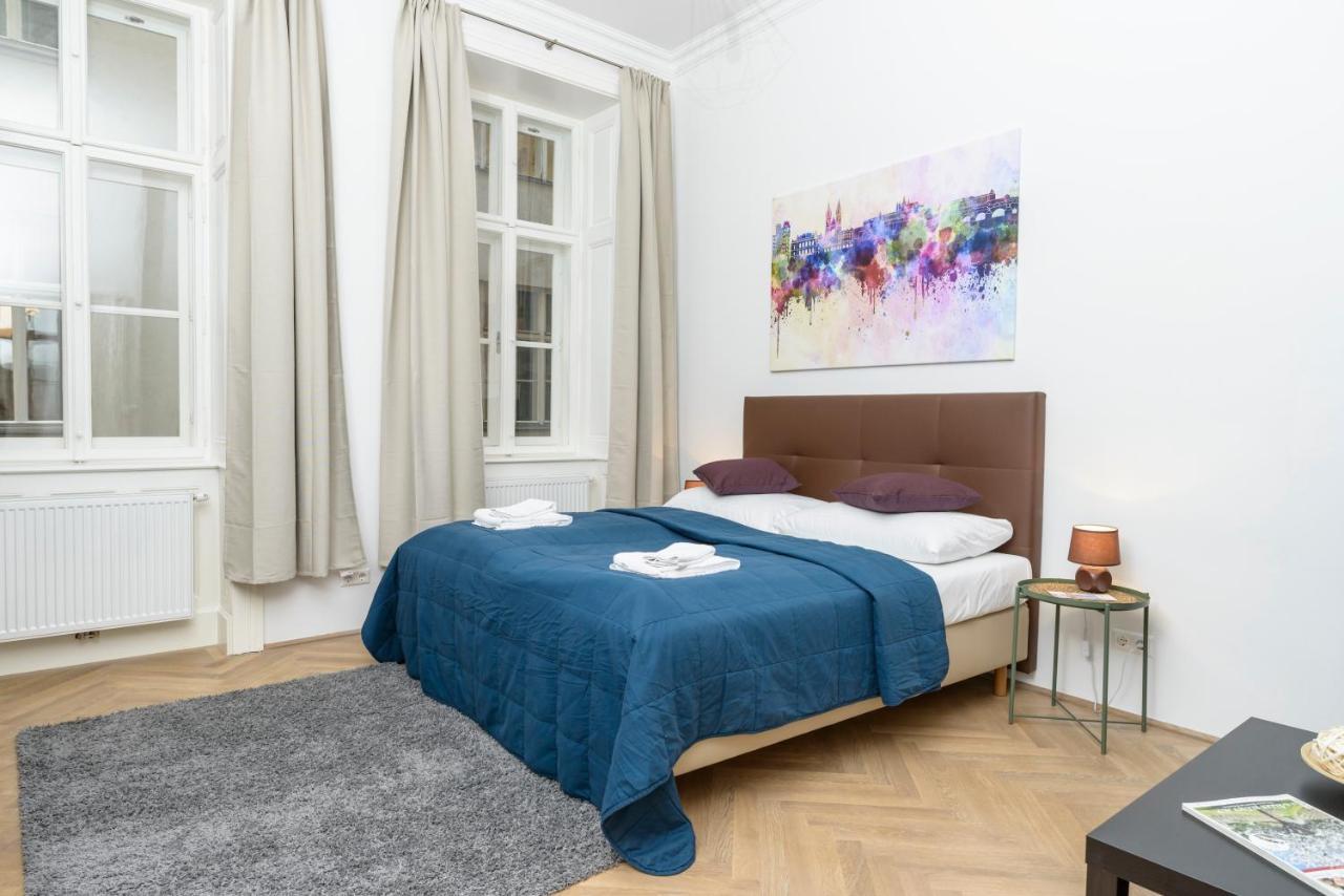 Senator Suite Stephansplatz By Ichbucheat Wenen Buitenkant foto