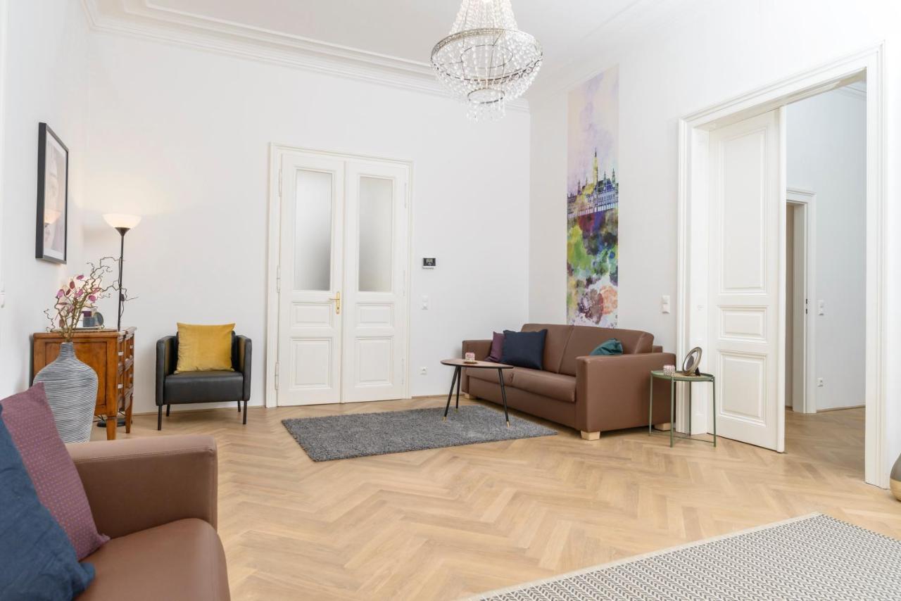 Senator Suite Stephansplatz By Ichbucheat Wenen Buitenkant foto