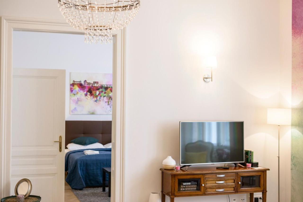 Senator Suite Stephansplatz By Ichbucheat Wenen Buitenkant foto