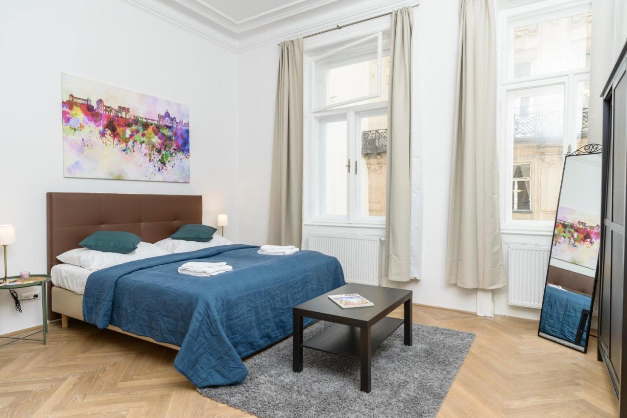 Senator Suite Stephansplatz By Ichbucheat Wenen Buitenkant foto