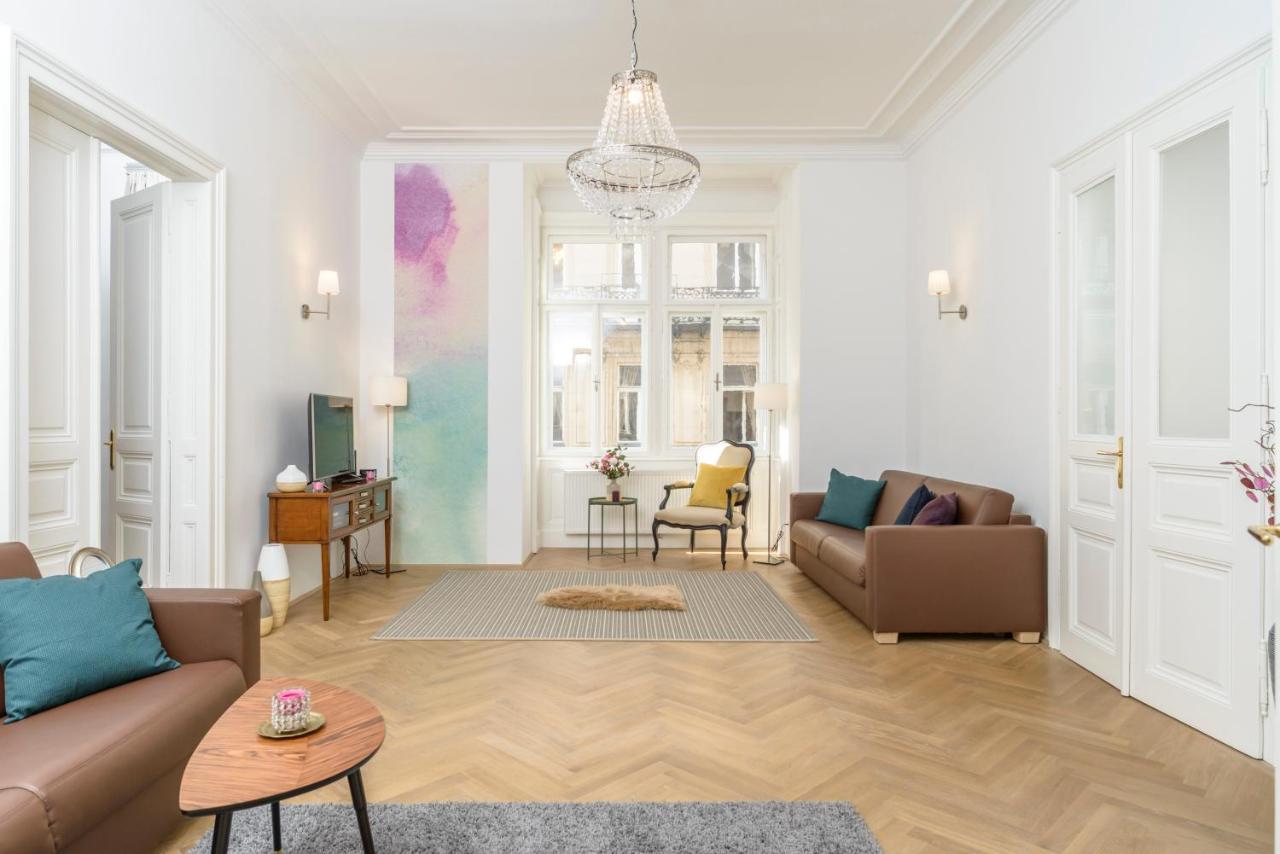 Senator Suite Stephansplatz By Ichbucheat Wenen Buitenkant foto