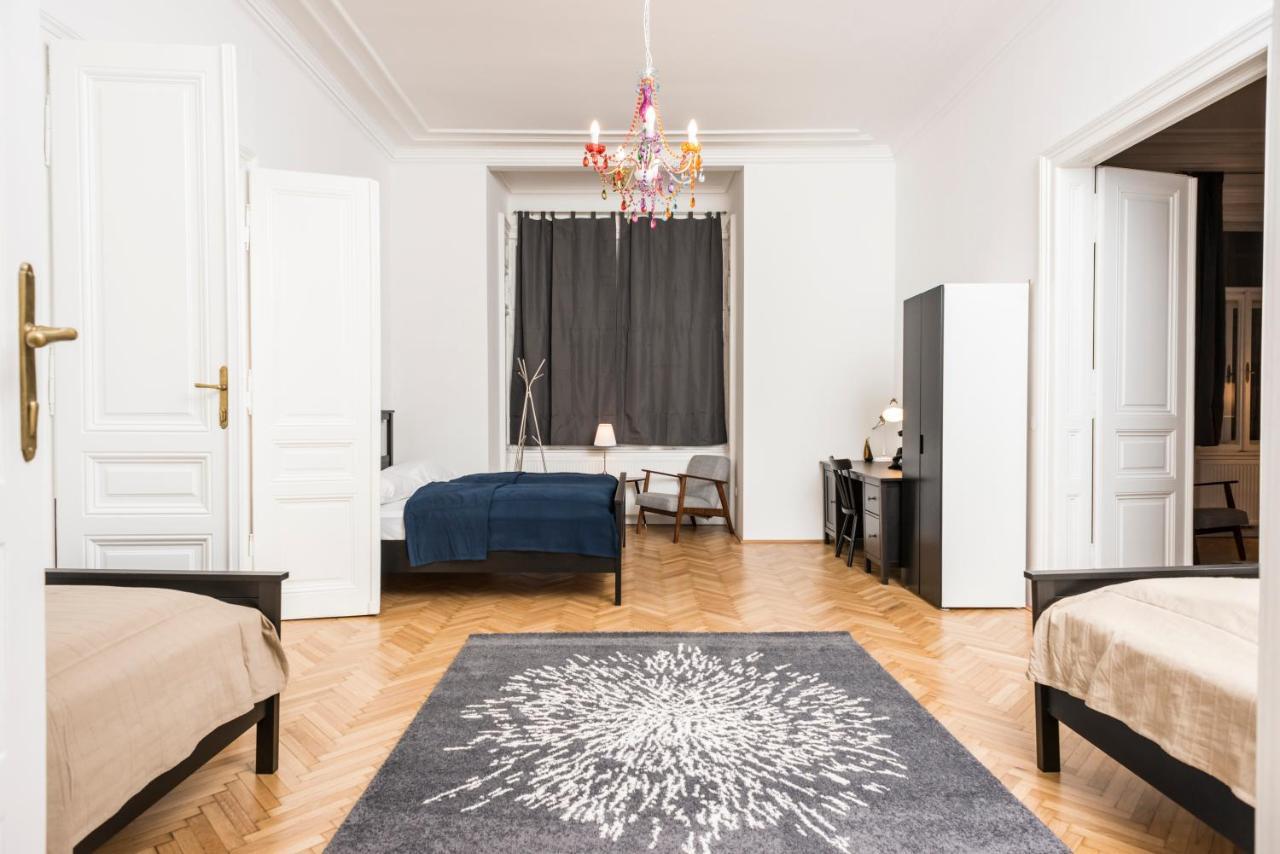 Senator Suite Stephansplatz By Ichbucheat Wenen Buitenkant foto