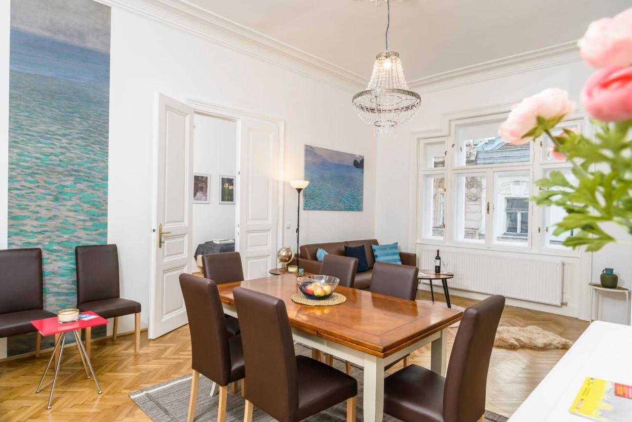 Senator Suite Stephansplatz By Ichbucheat Wenen Buitenkant foto